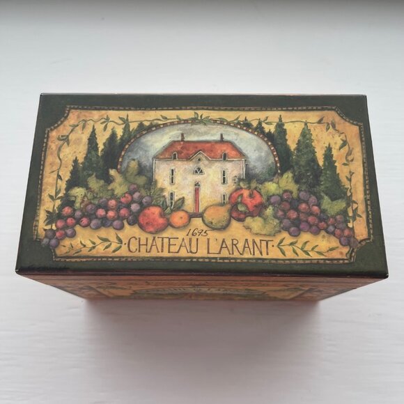 New Brownlow Gifts Chateau Vineyards Recipe Box and Cards - Picture 2 of 11